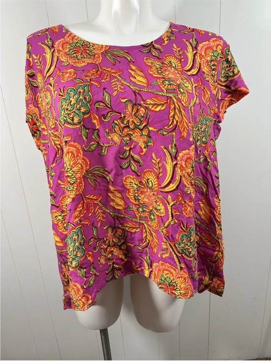 Jones New York Tops - NEW Jones New York Size 2X Short Sleeve Pink Floral Top Tunic Back Button Rayon
